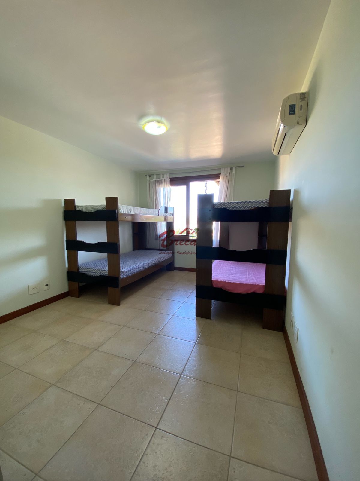 Excelente casa alto padrão á venda em condomínio privativo - Geribá - Búzios/RJ