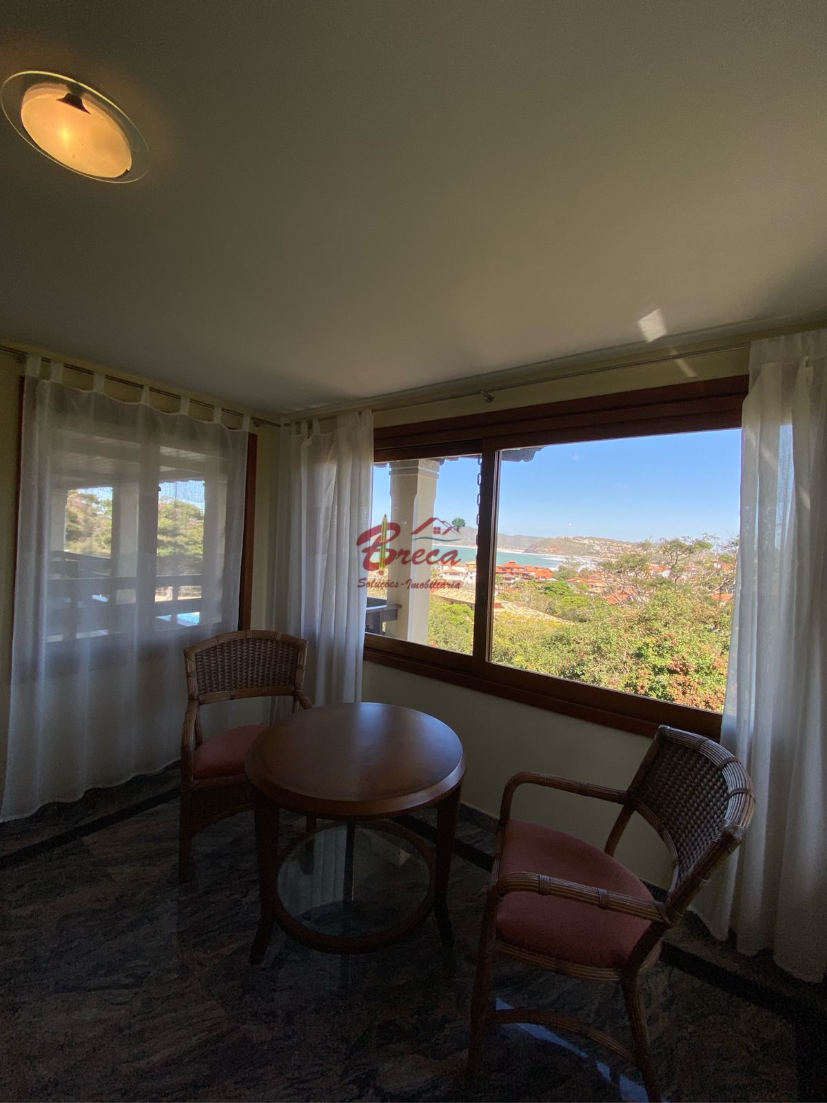 Excelente casa alto padrão á venda em condomínio privativo - Geribá - Búzios/RJ