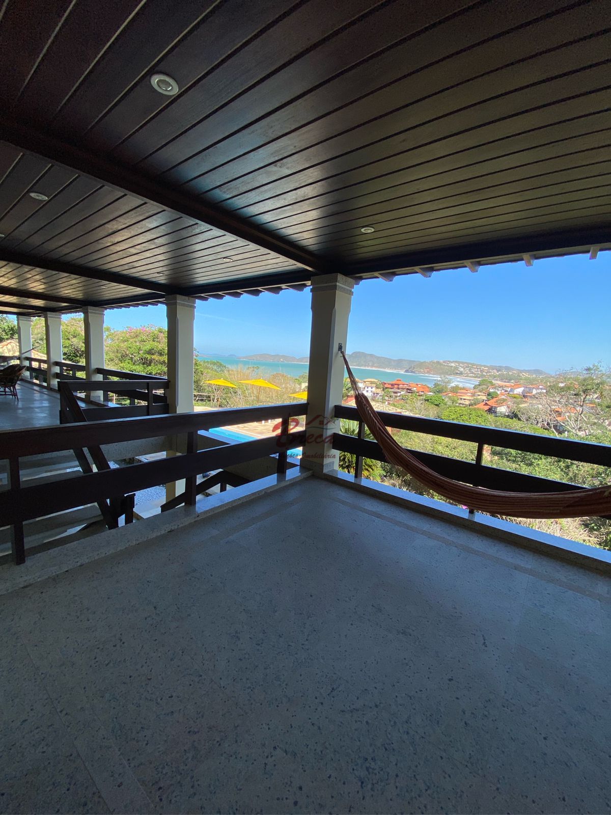 Excelente casa alto padrão á venda em condomínio privativo - Geribá - Búzios/RJ