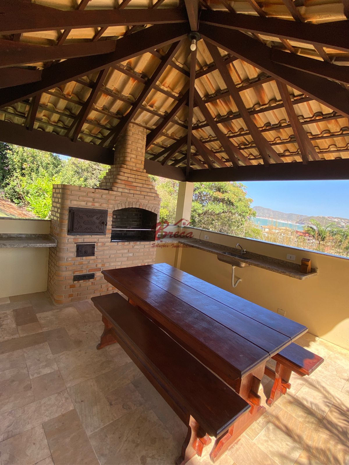 Excelente casa alto padrão á venda em condomínio privativo - Geribá - Búzios/RJ