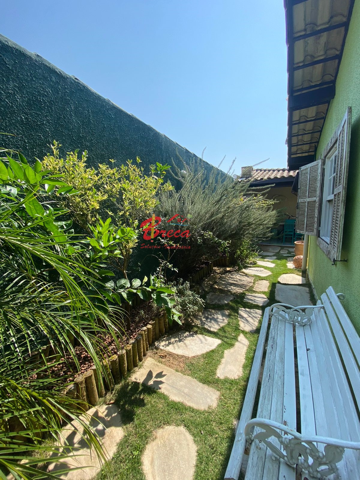 Excelente casa duplex á venda em condomínio privativo Marina-BÚZIOS/RJ