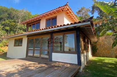 Casa em condomínio privativo á venda - Ferradura - Búzios/RJ