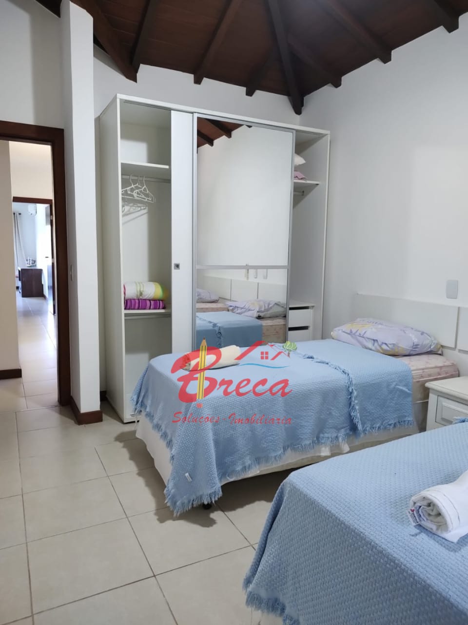 Casa exclusiva em condomínio á venda - Praia do Forno - Búzios / RJ